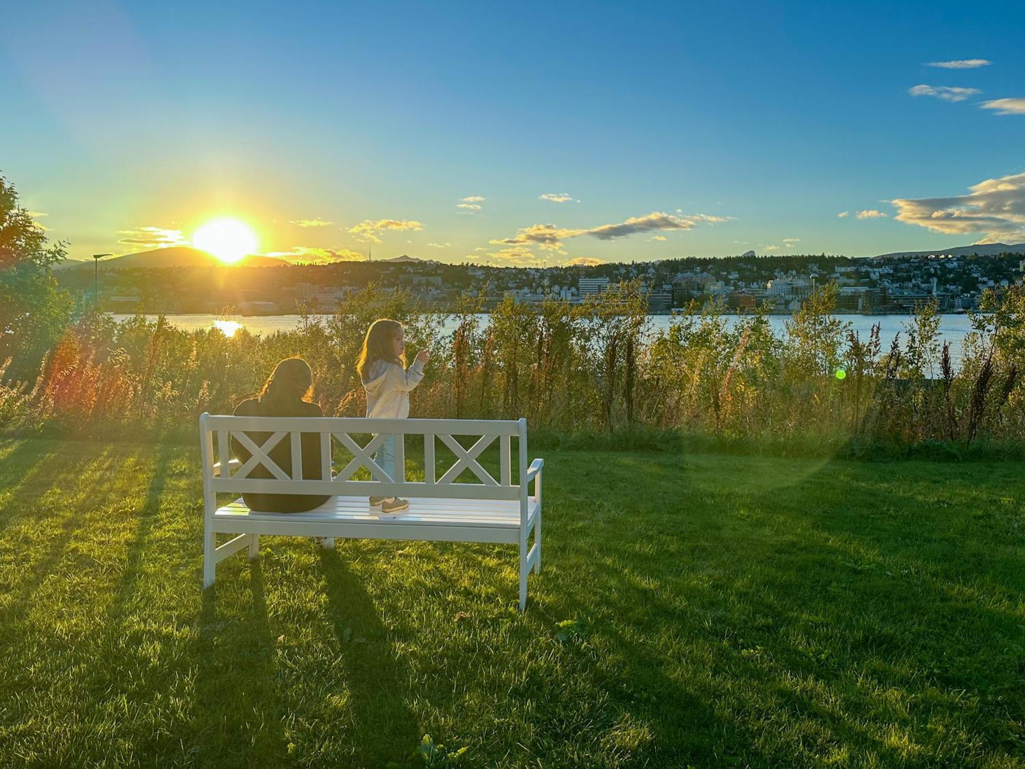 Panorama View - Free Parking - Perfect For Couples Apartment Tromso Exterior photo